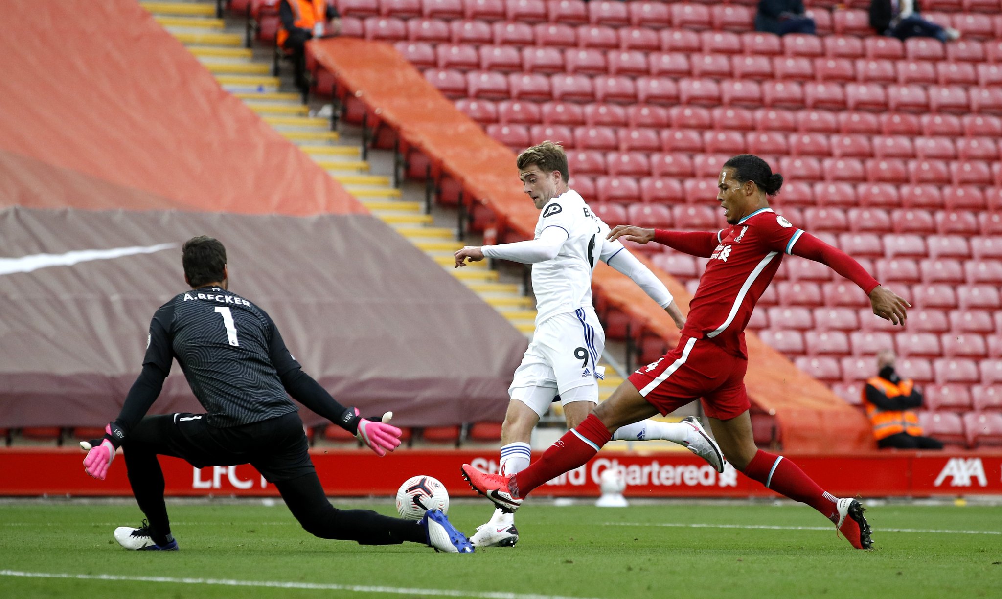 使对手在中 使对手在中